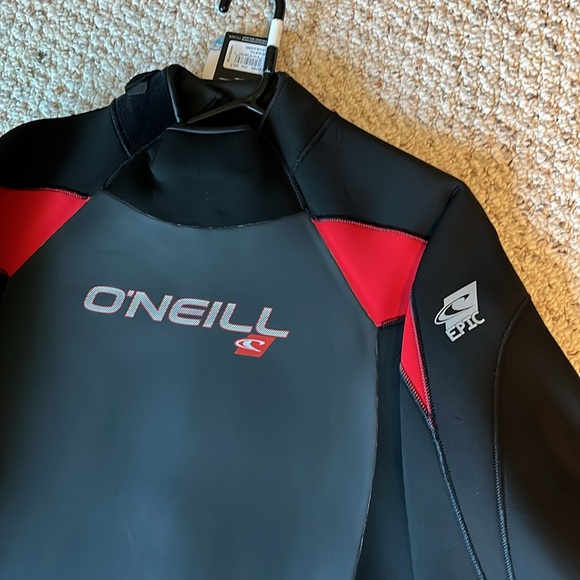 Scuba, kiteboarding, surfing, wetsuit 2XL. Never used, new, with tags wetsuit. - Picture 5 of 5